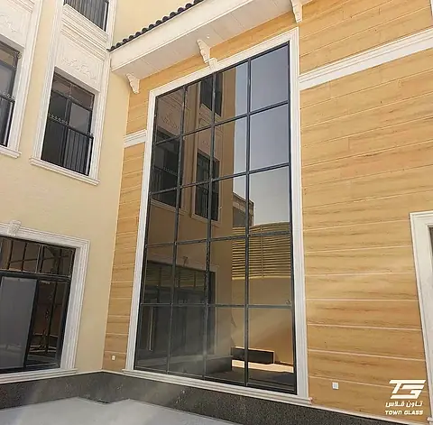 الواجهات الزجاجية — من مشاريع تاون قلاس (11)