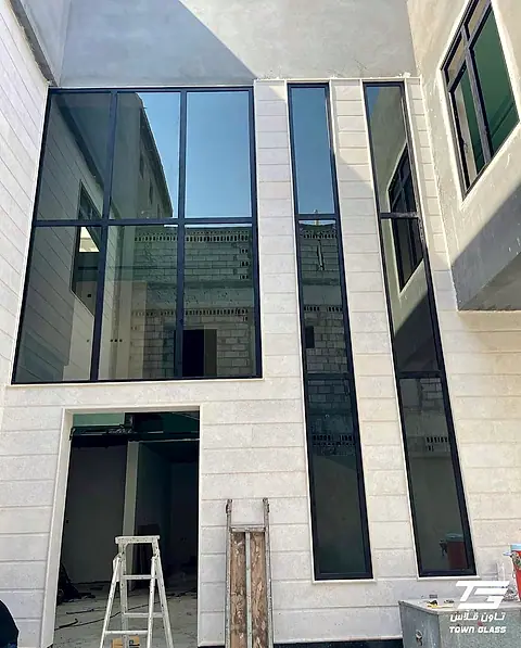 الواجهات الزجاجية — من مشاريع تاون قلاس (29)