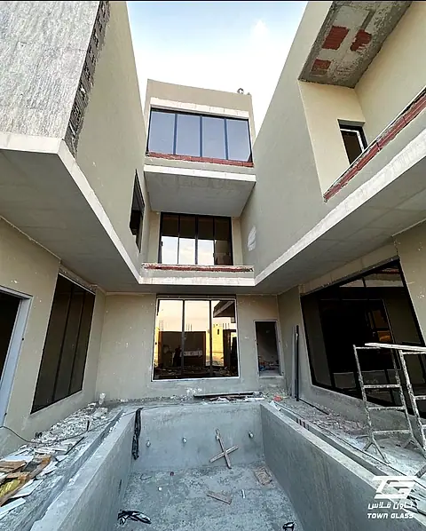 الواجهات الزجاجية — من مشاريع تاون قلاس (58)